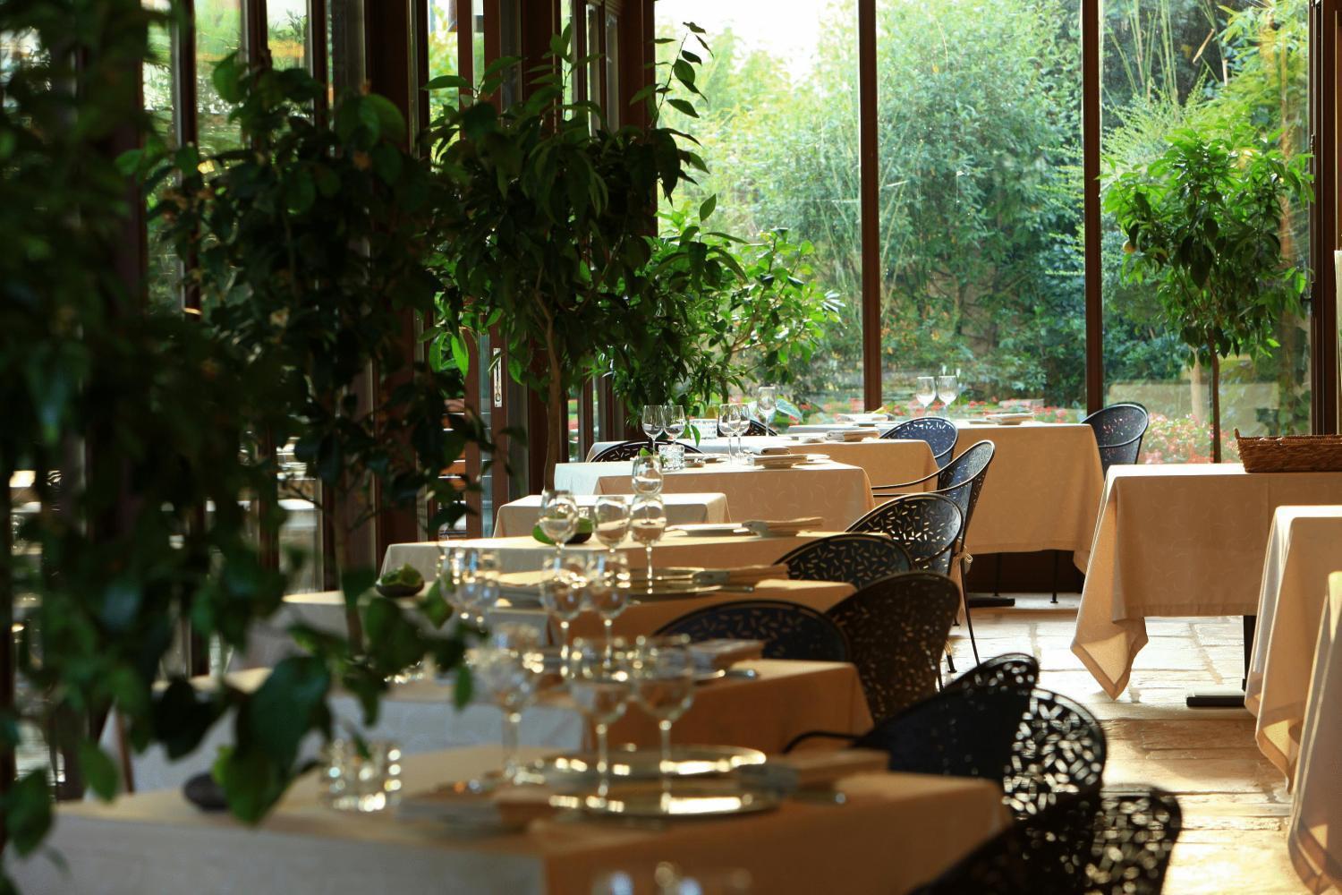 Hotel & Restaurants - Maison Chabran Pont-de-lʼIsère Restaurang bild